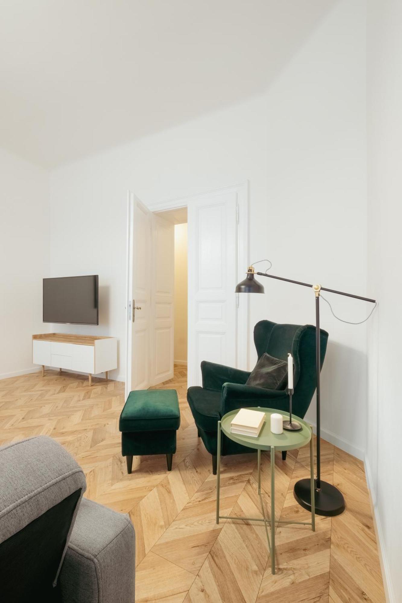 Two Bedroom Apartment Near Park In Vinohrady By Prague Days Exteriér fotografie